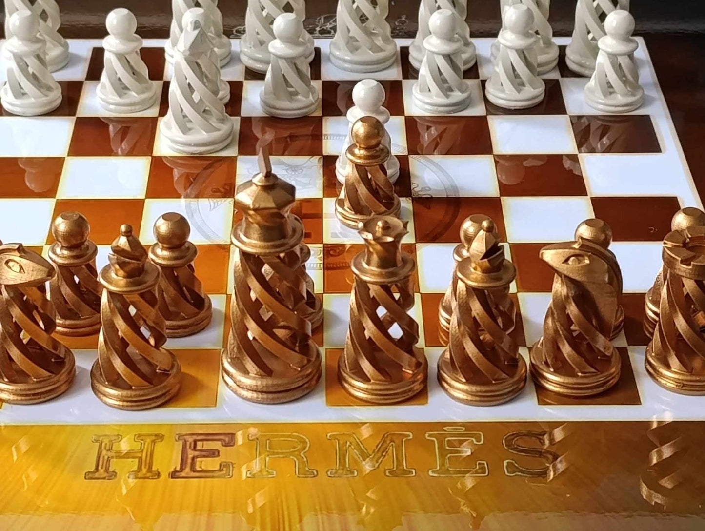 Hermes Golden Sun Chessboard ( Kleiner Artist )