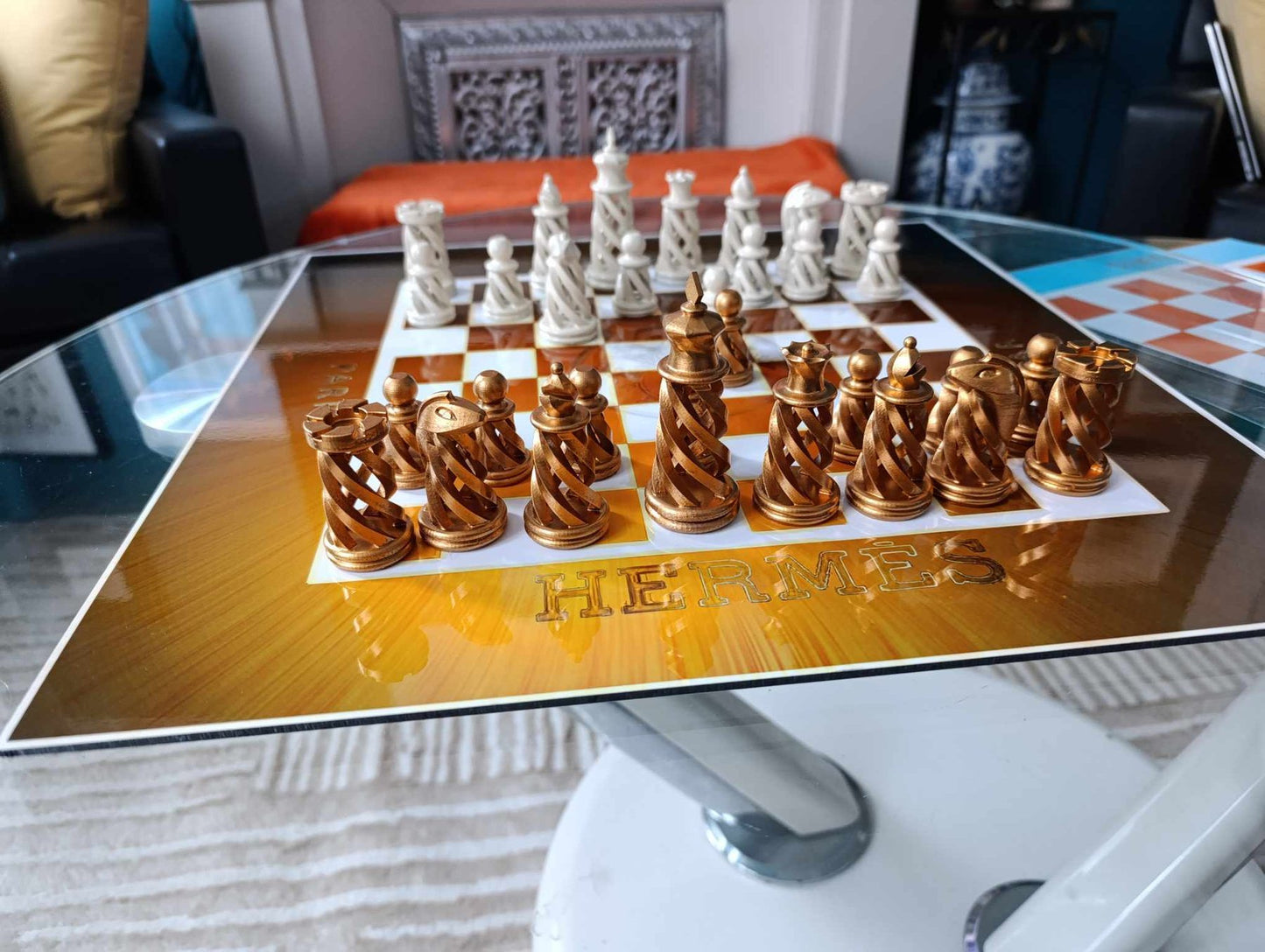 Hermes Golden Sun Chessboard ( Kleiner Artist )