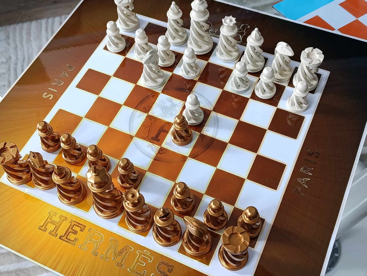 Hermes Golden Sun Chessboard ( Kleiner Artist )