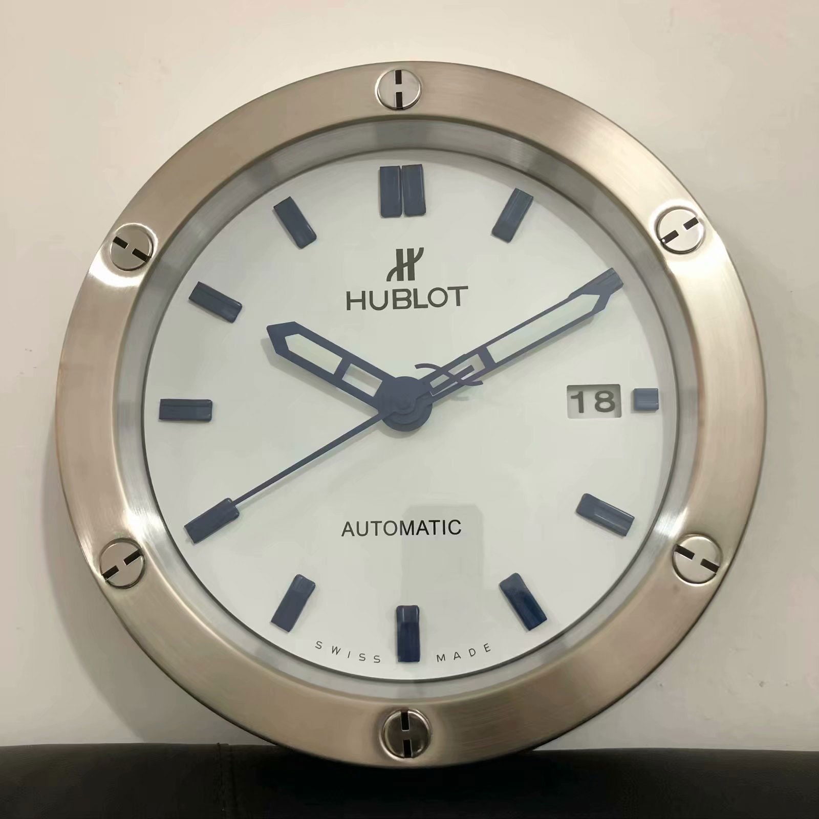 Orologio Classic Fusion da muro - Bufalo Wall Clock 